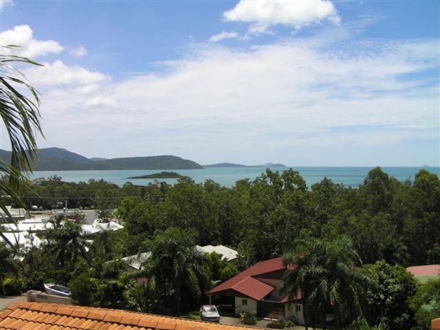 Reefside Villas - Whitsundays Airlie Beach Eksteriør bilde